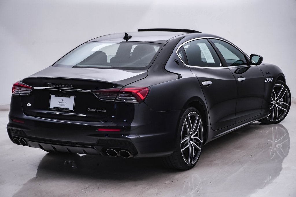 2022 Maserati Quattroporte Modena Q4 photo 11