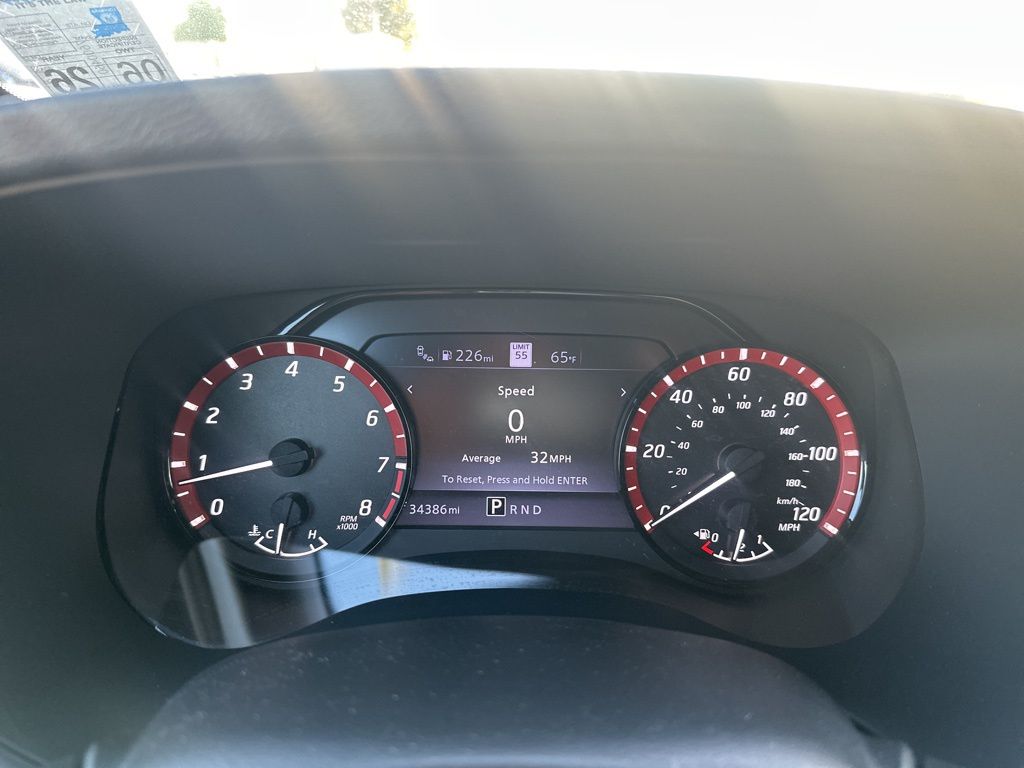 2022 Nissan Frontier PRO-X photo 3
