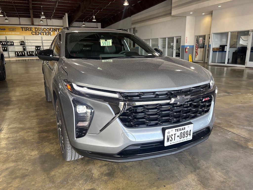 2025 Chevrolet Trax photo 17