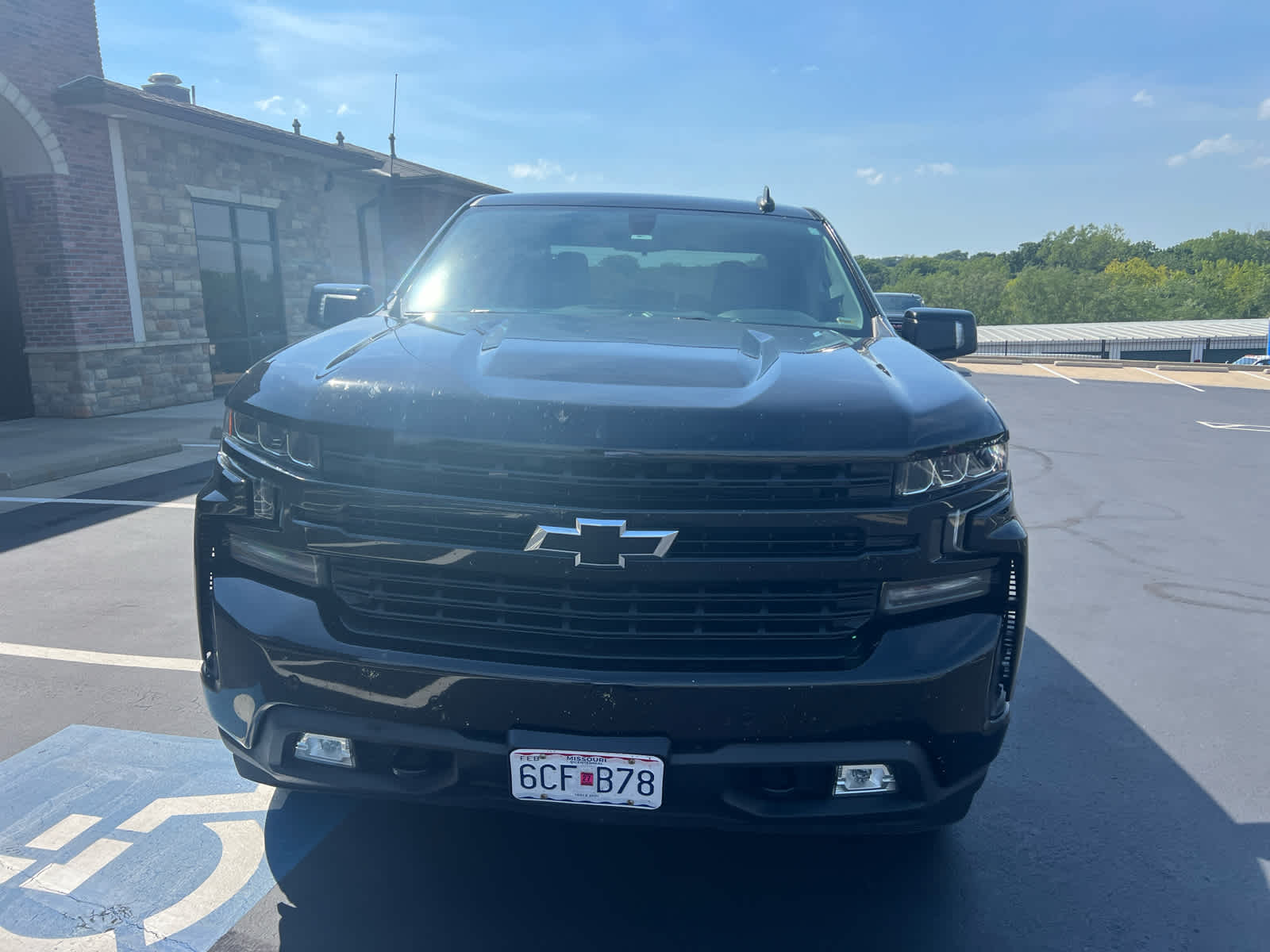Used 2019 Chevrolet Silverado 1500 RST with VIN 3GCUYEED9KG308155 for sale in Kansas City