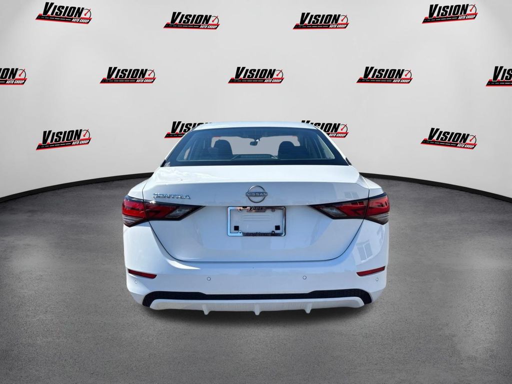2025 Nissan Sentra S photo 4