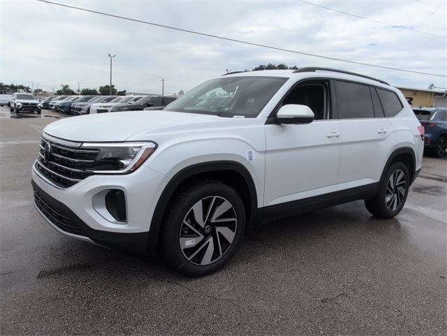 2026 Volkswagen Atlas SE Technology photo 4