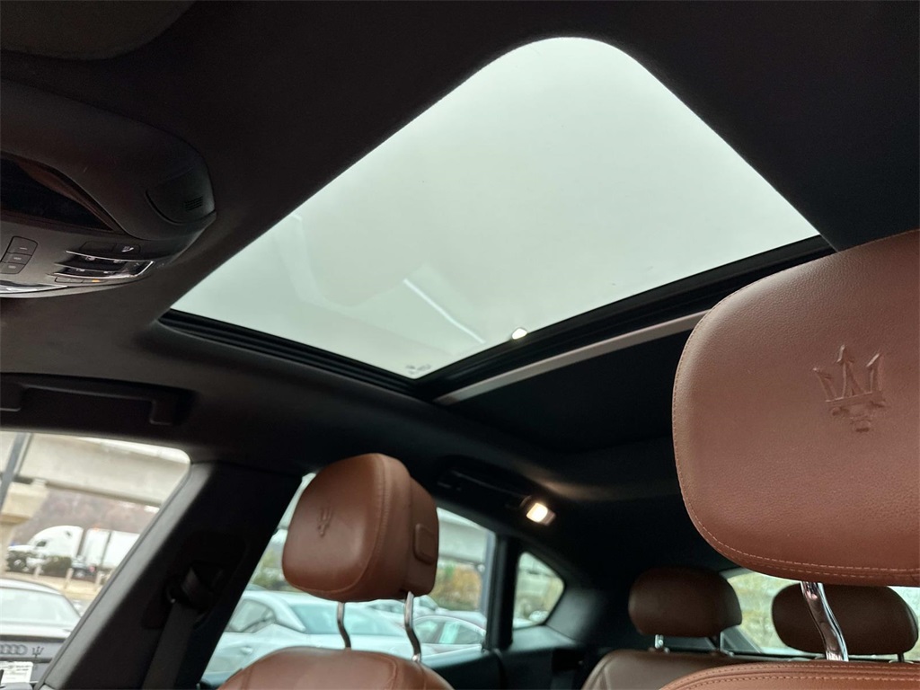 2022 Maserati Levante Base GT photo 4