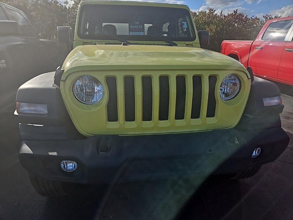 2023 Jeep Wrangler Sport photo 3
