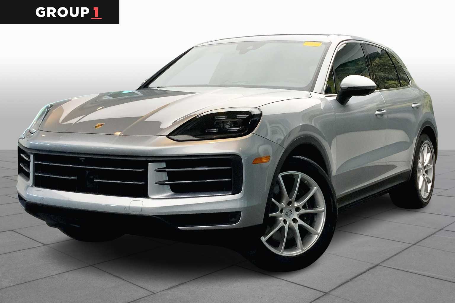 2024 Porsche Cayenne Base's photo