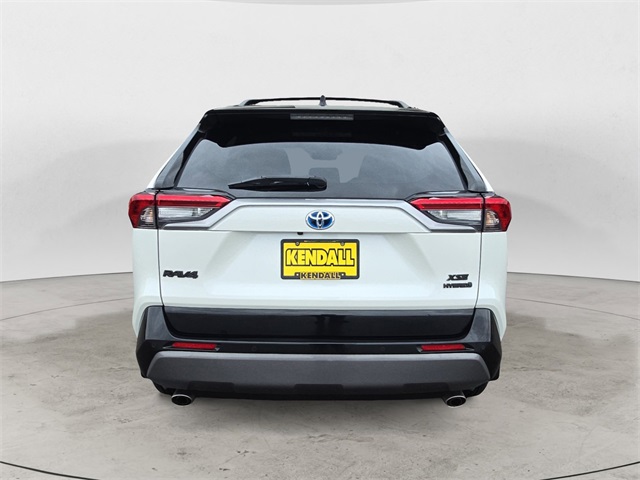 2021 Toyota RAV4 Hybrid XSE photo 3