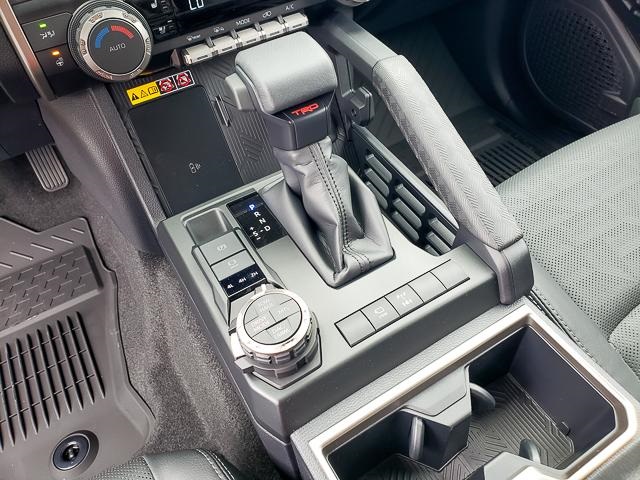 2025 Toyota 4Runner TRD Off-Road Premium photo 12