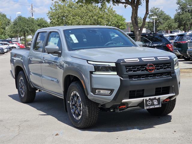2025 Nissan Frontier Crew Cab PRO-4X photo 2