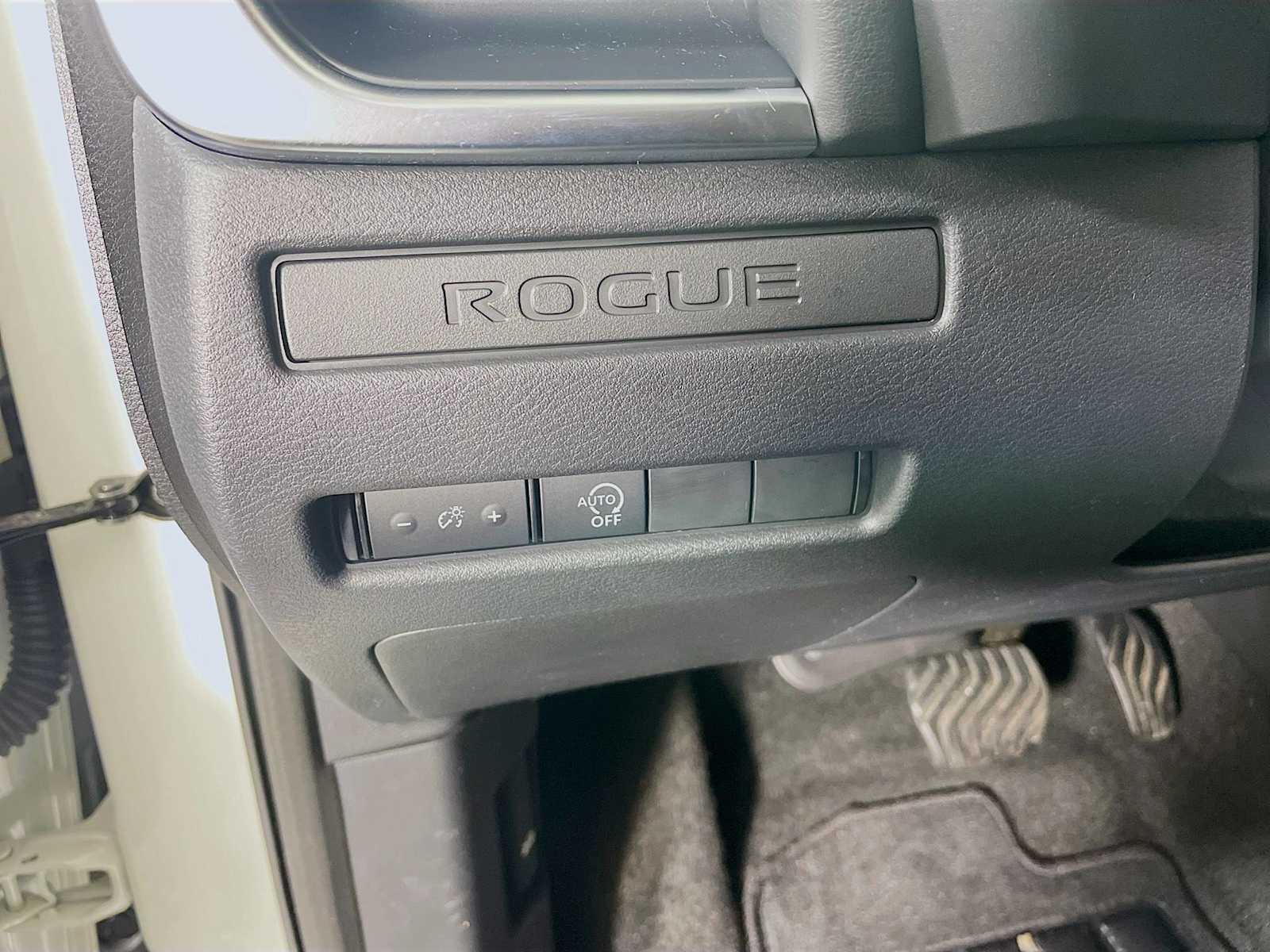 2023 Nissan Rogue S photo 6