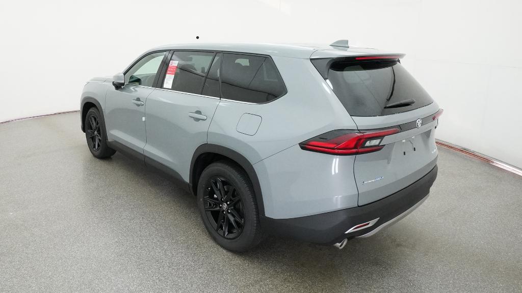 2026 Toyota Grand Highlander Hybrid MAX Platinum AWD photo 13