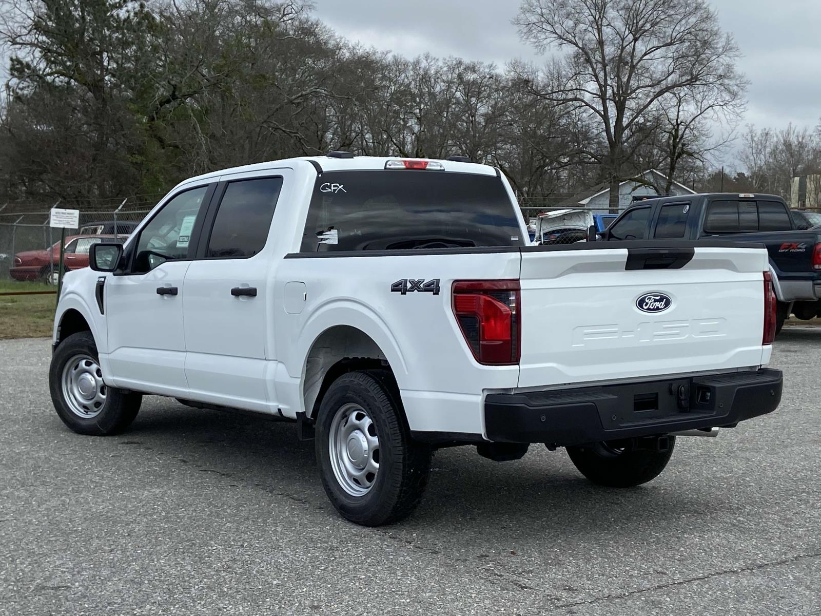 2025 Ford F-150 XL photo 3