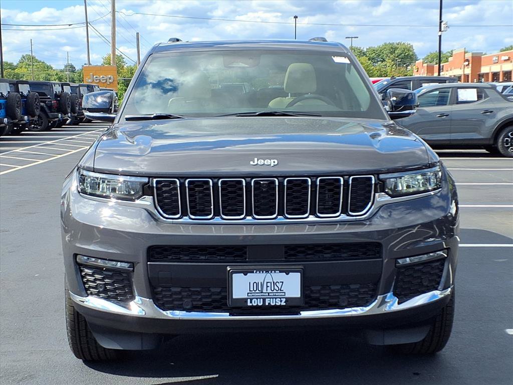 2025 Jeep Grand Cherokee Limited photo 22