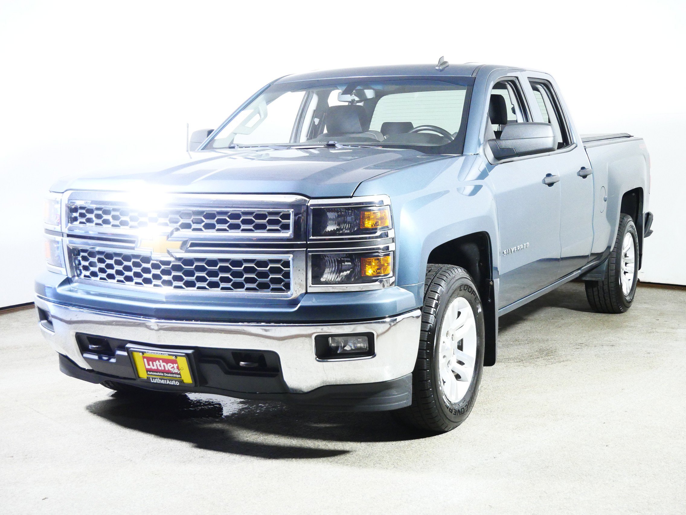 2014 Chevrolet Silverado 1500 LT photo 3