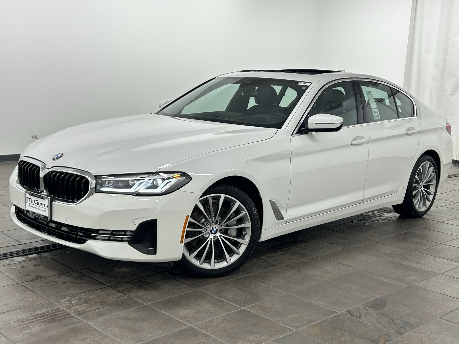 2023 BMW 5 Series 530i's photo
