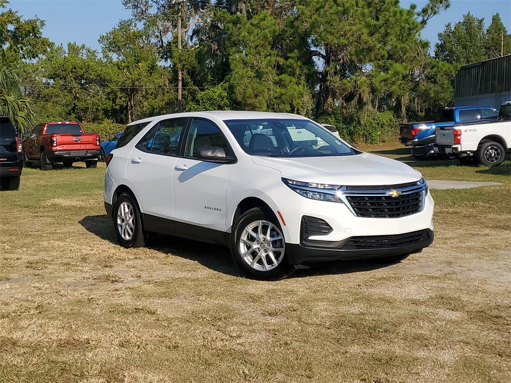 2023 Chevrolet Equinox LS photo 34