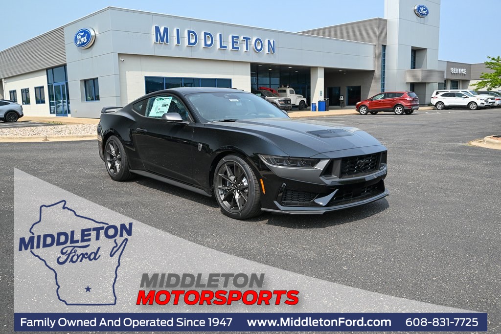 2025 Ford Mustang Dark Horse photo 2