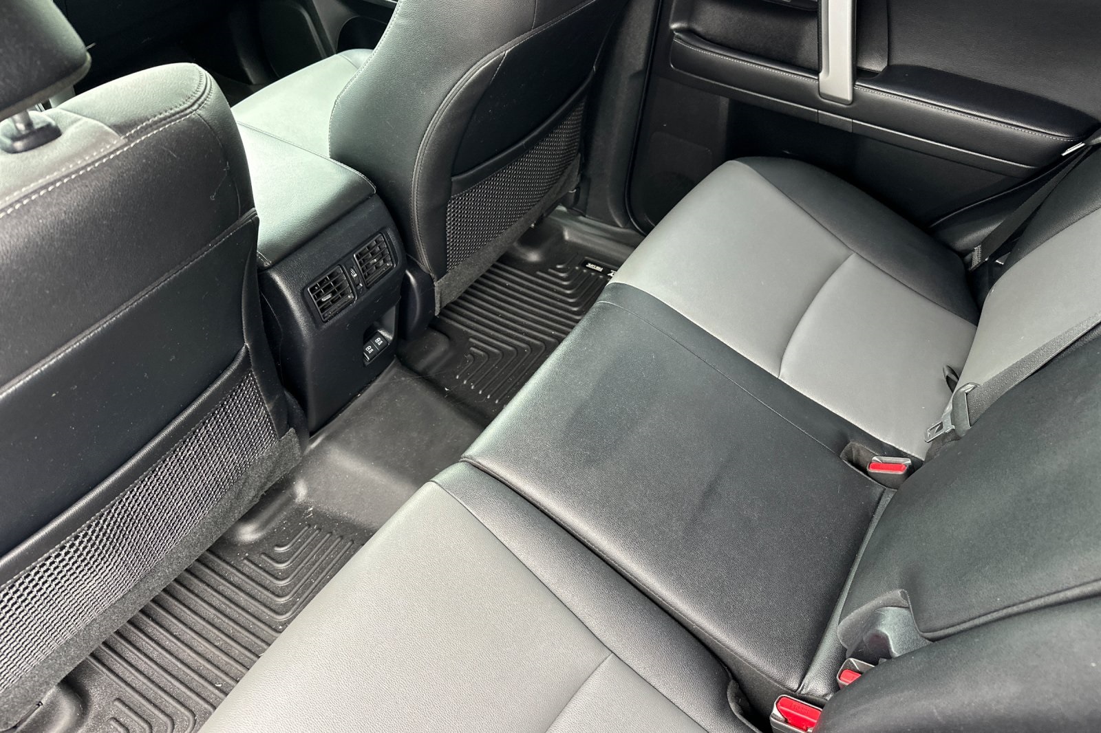 2022 Toyota 4Runner SR5 Premium 4WD photo 7