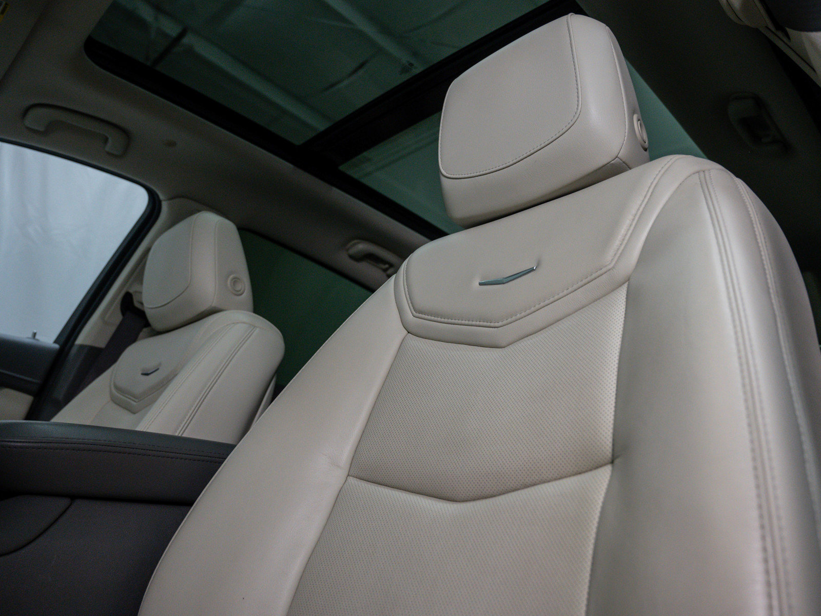 2018 Cadillac XT5 Premium Luxury photo 18