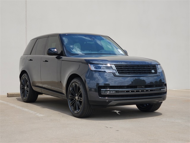 2025 Land Rover Range Rover SE photo 3