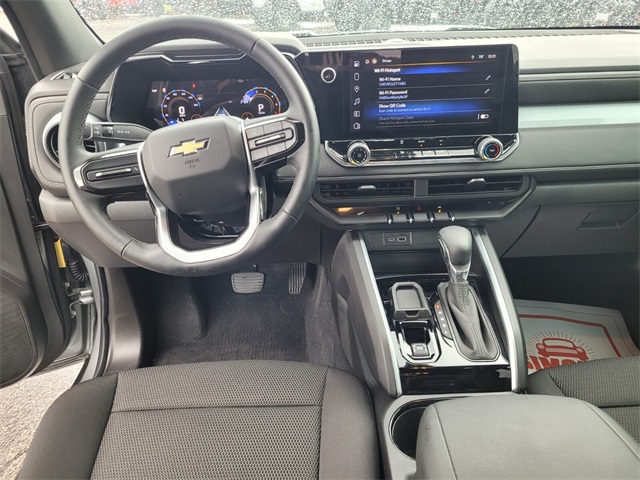 2024 Chevrolet Colorado LT photo 22