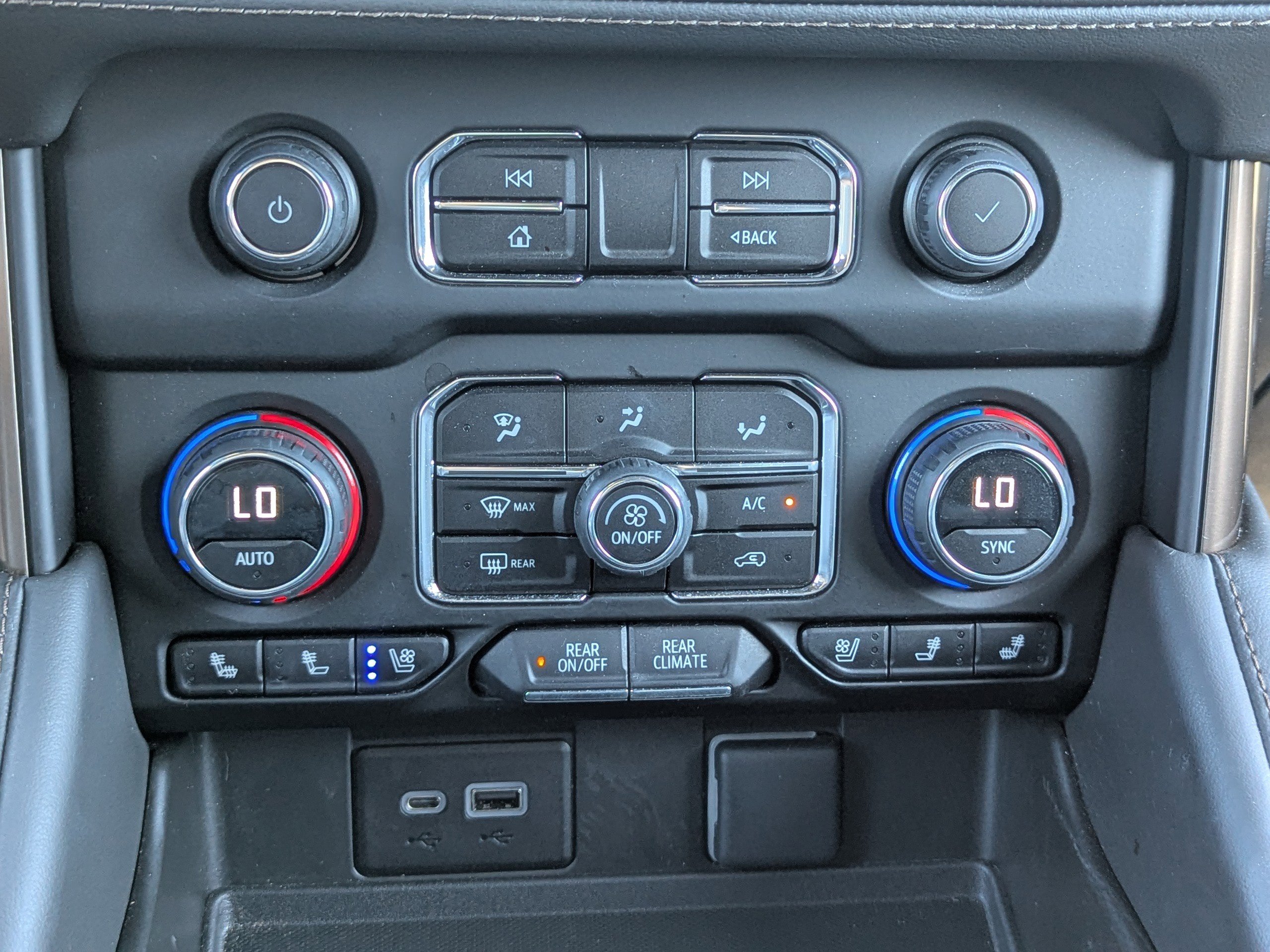 2023 Chevrolet Tahoe High Country photo 29