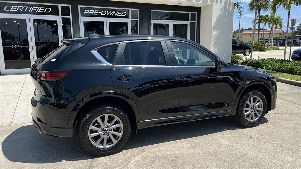 2025 Mazda CX-5 2.5 Select photo 11