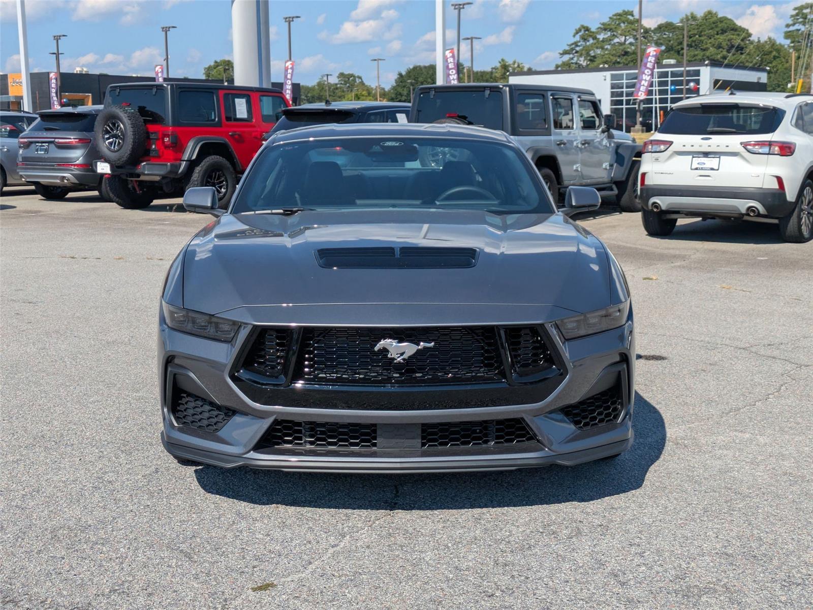 2025 Ford Mustang GT photo 2