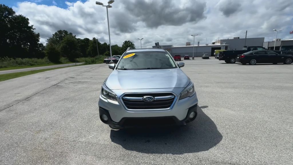 2019 Subaru Outback 2.5i photo 3