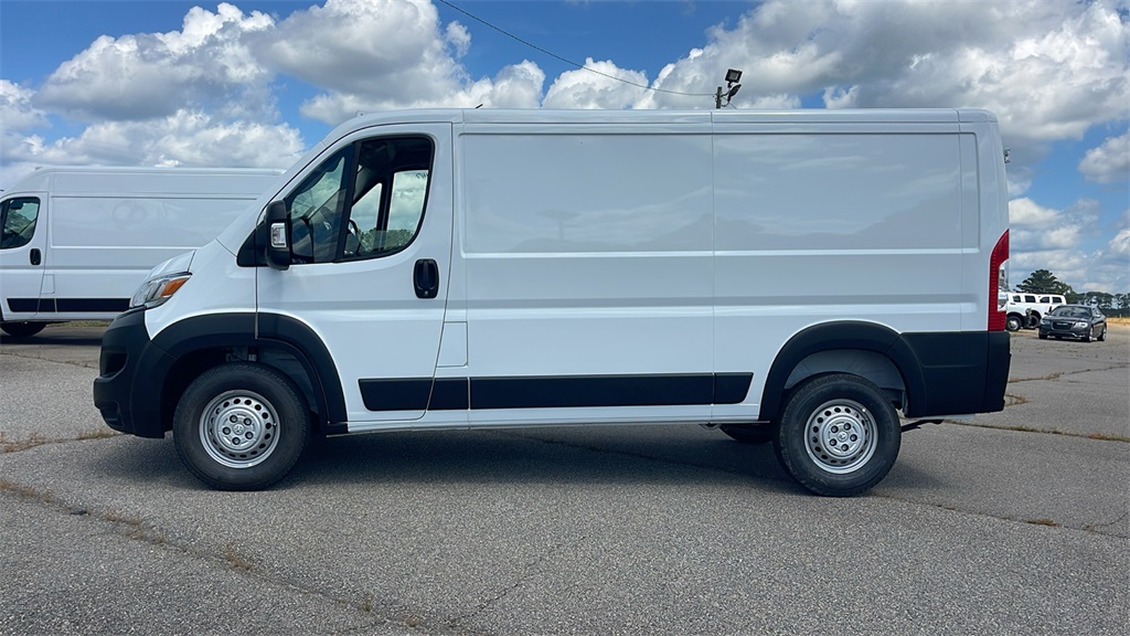 2025 Ram ProMaster 1500 photo 4