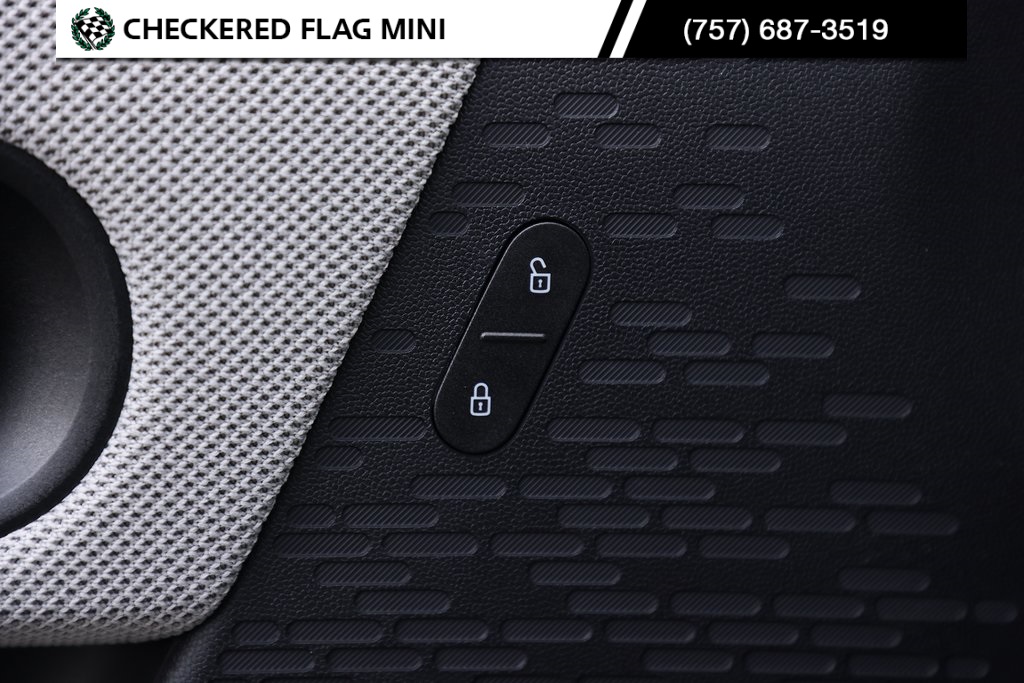 2025 Mini Cooper S Iconic photo 16