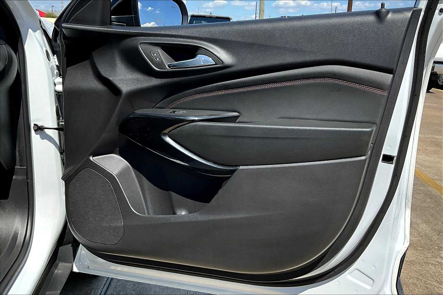 2025 Chevrolet Trax photo 22