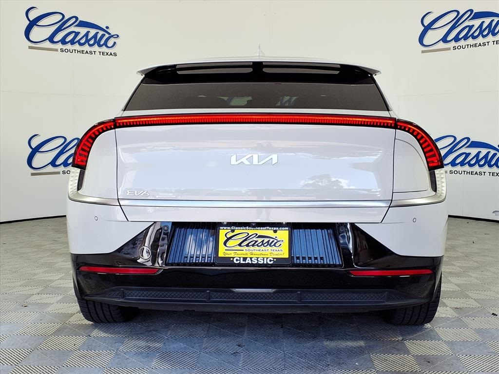 2022 Kia EV6 Wind photo 4