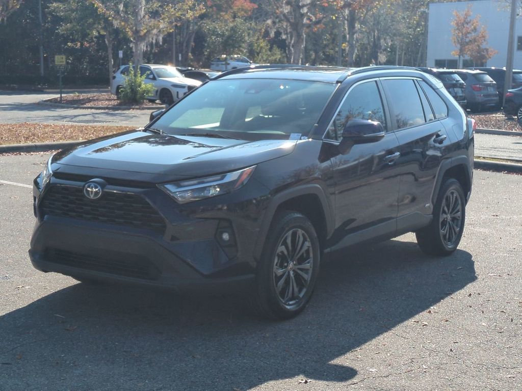 2022 Toyota RAV4 XLE Premium
