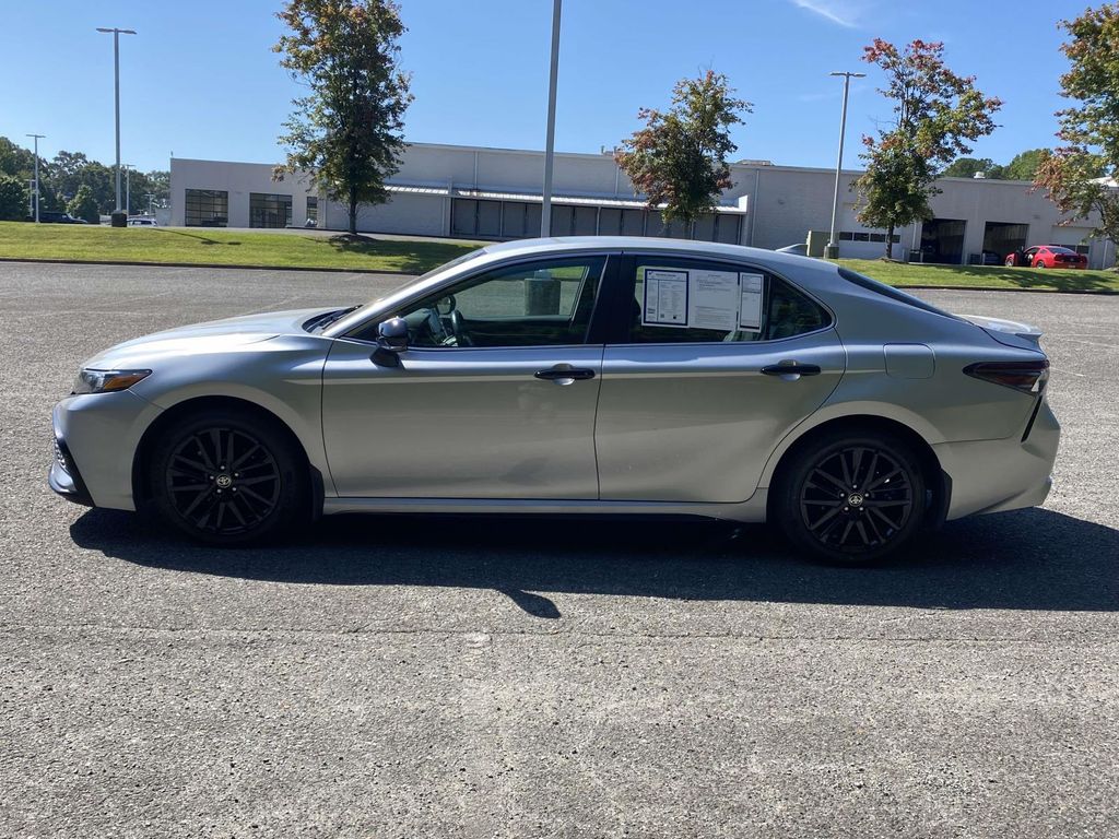 2024 Toyota Camry SE photo 3