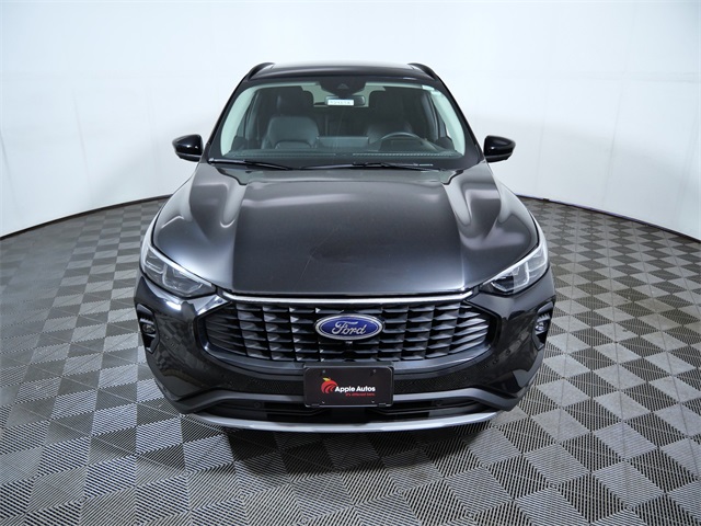 2025 Ford Escape Hybrid Platinum photo 2