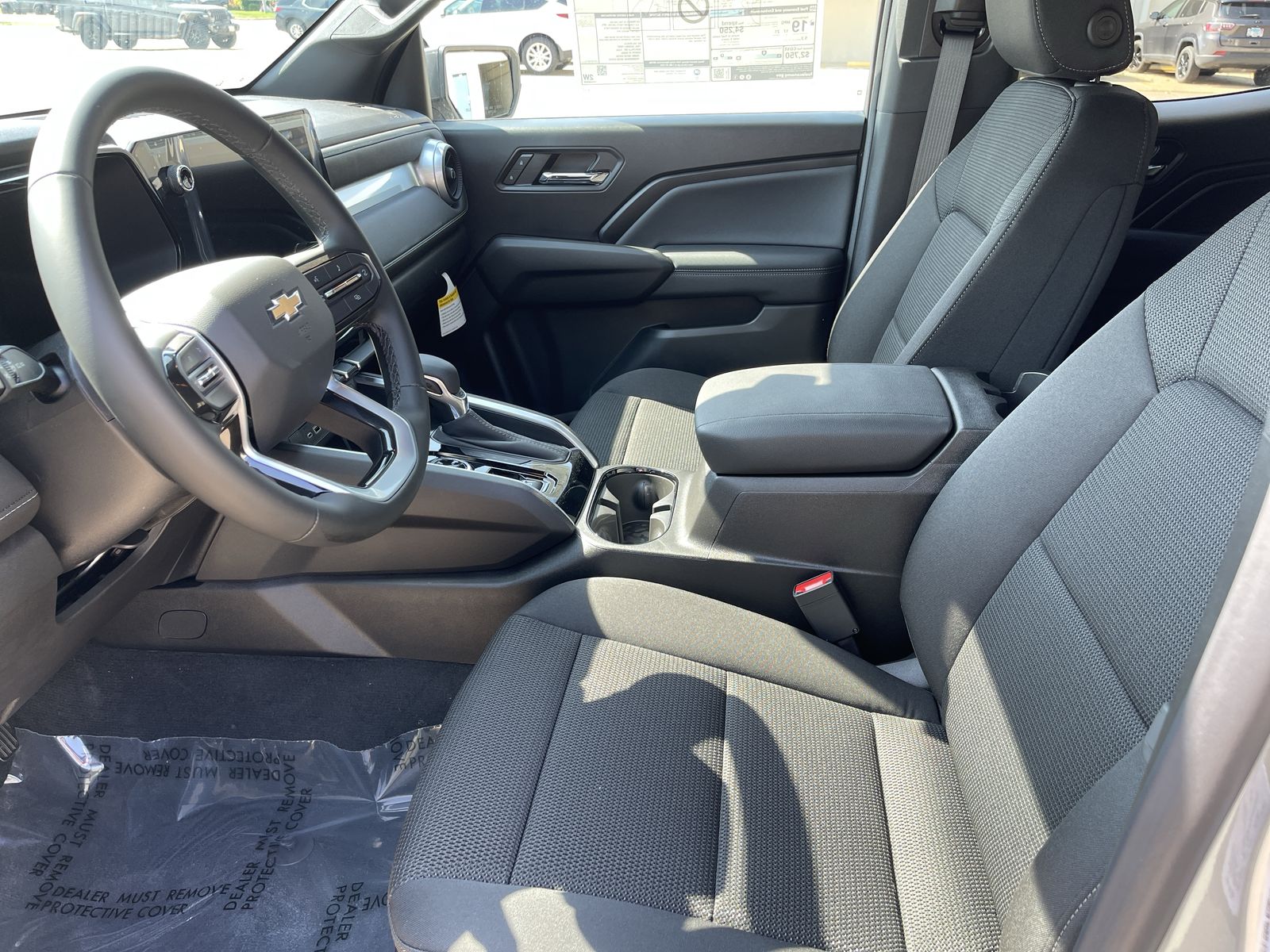 2025 Chevrolet Colorado Work Truck LT photo 3