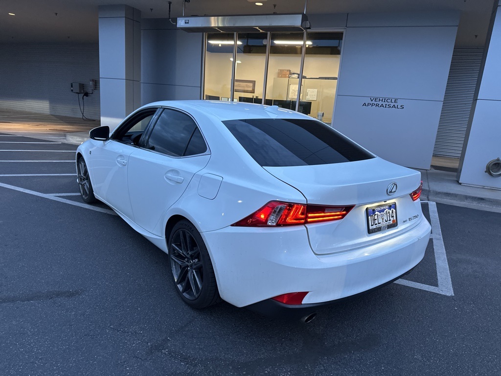 2014 Lexus IS 250 photo 4