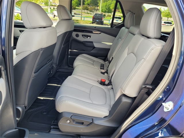 2025 Honda Pilot EX-L photo 5