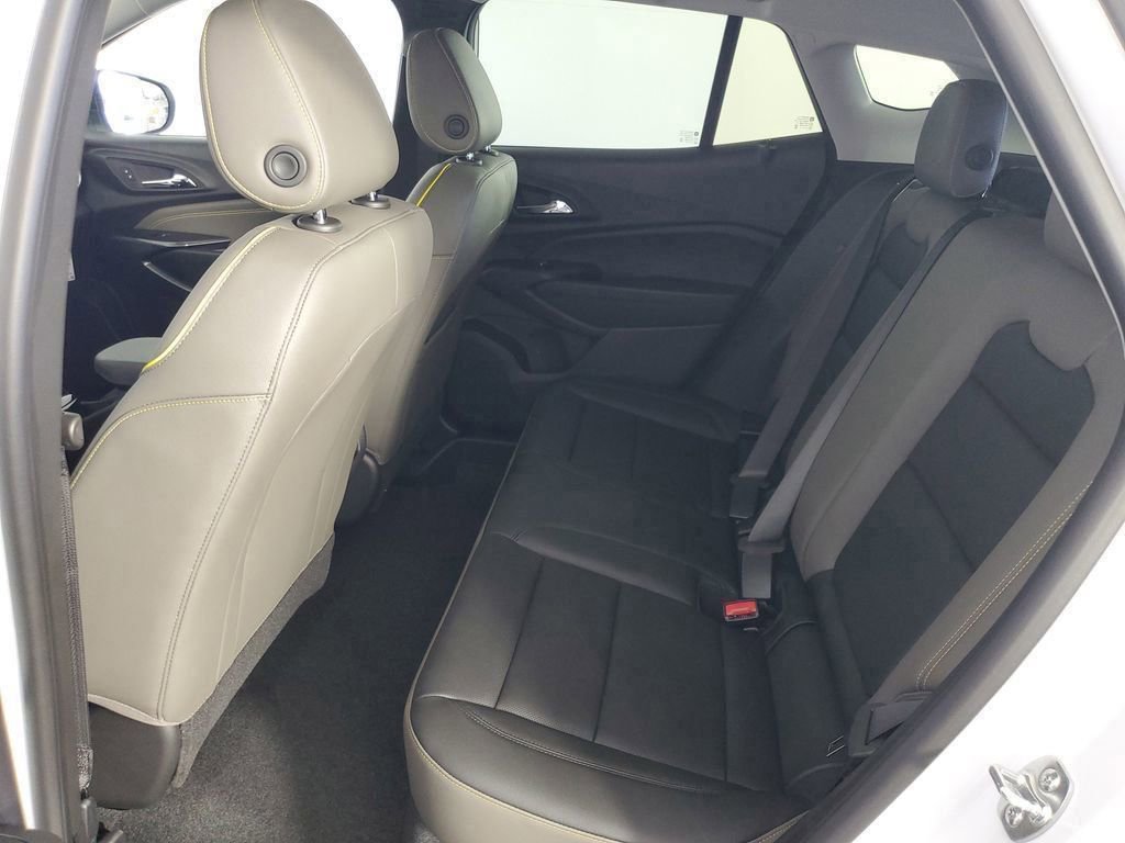 2025 Chevrolet Trax ACTIV photo 11
