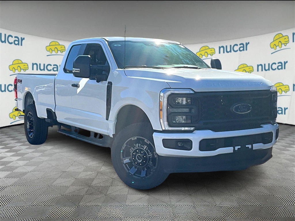 2026 Ford F-350 Super Duty XL's photo