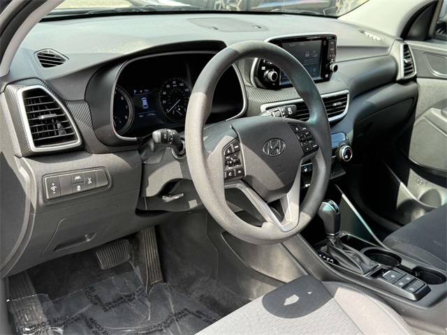 2019 Hyundai Tucson SE photo 2