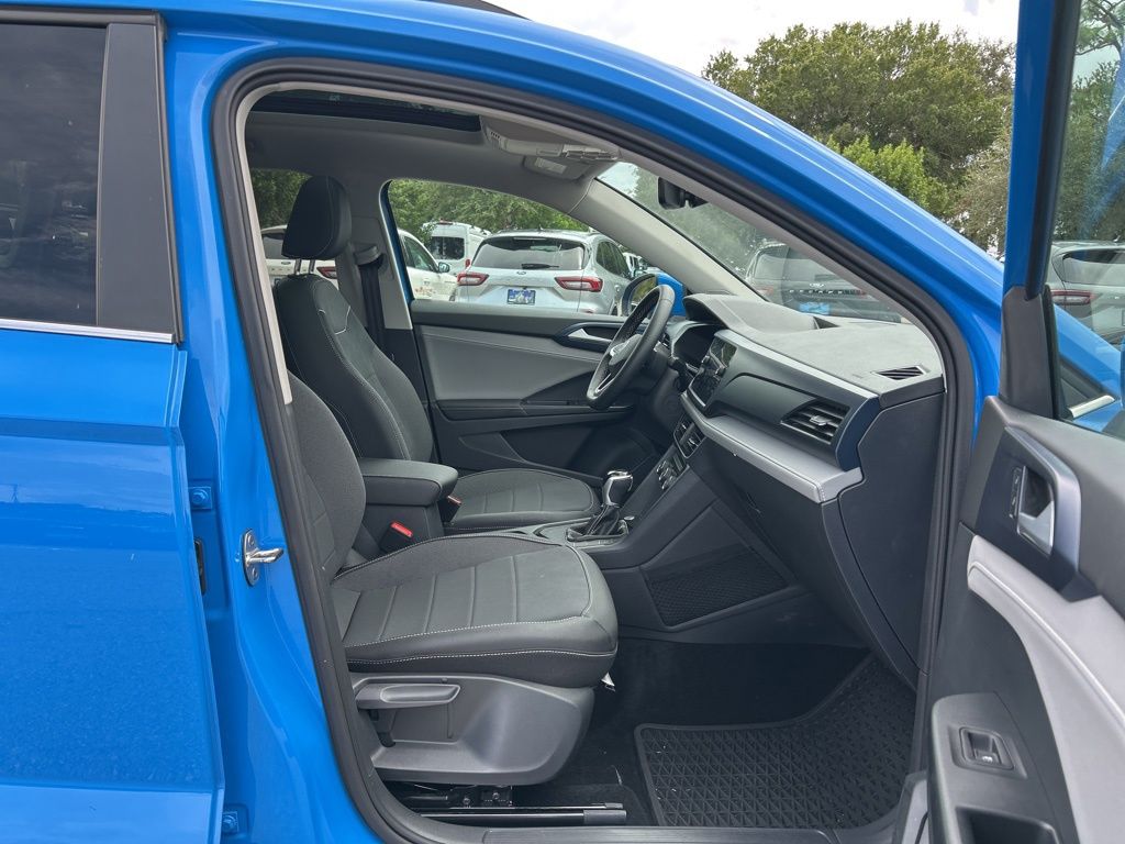 2024 Volkswagen Taos SE photo 36