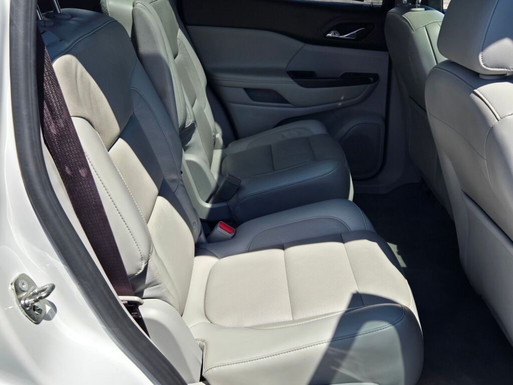 2017 Gmc Acadia SLT photo 8