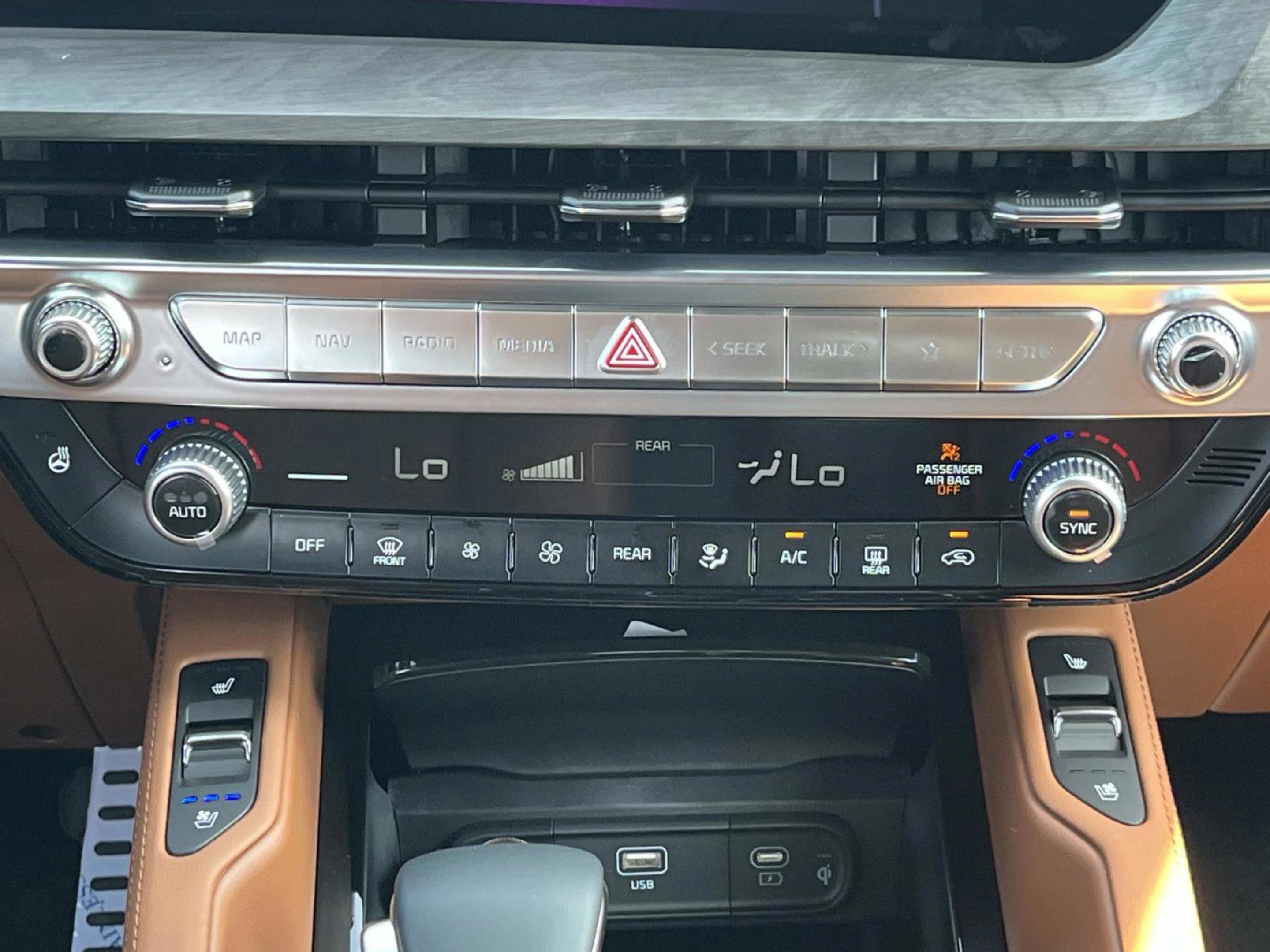 2025 Kia Telluride SX Prestige X-Line photo 14