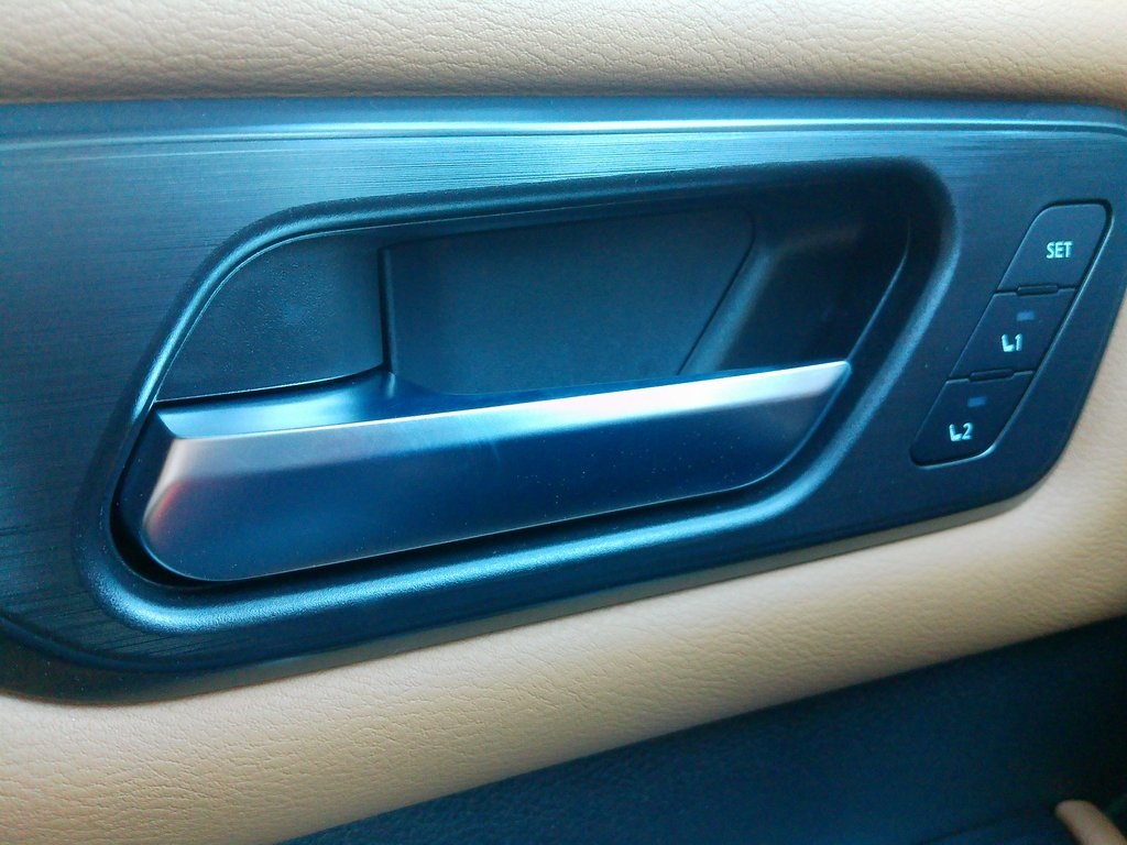 2025 Nissan Armada SL photo 50