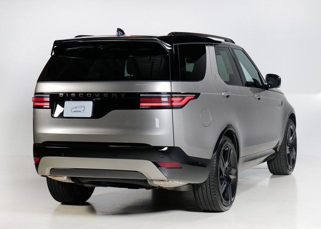 2024 Land Rover Discovery SE photo 2