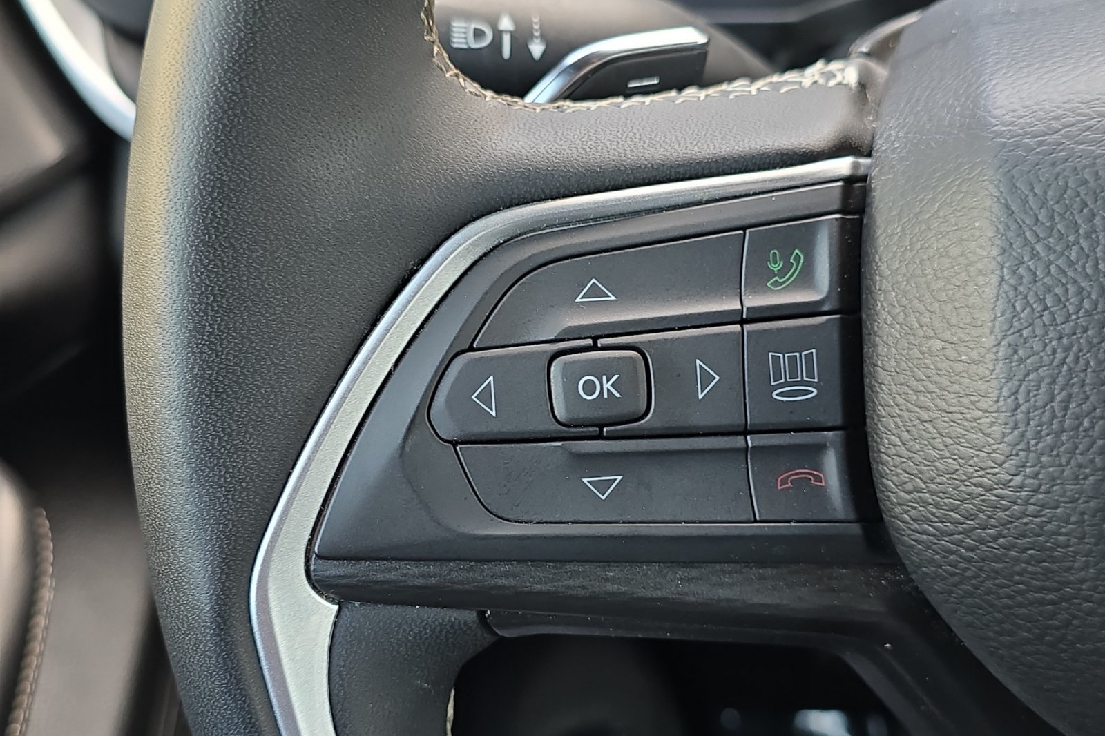 2024 Jeep Grand Cherokee Altitude photo 26