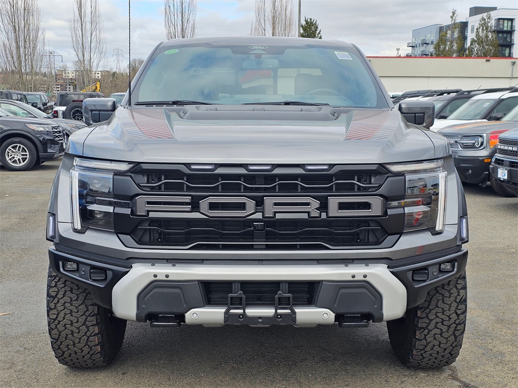 2025 Ford F-150 Raptor photo 2