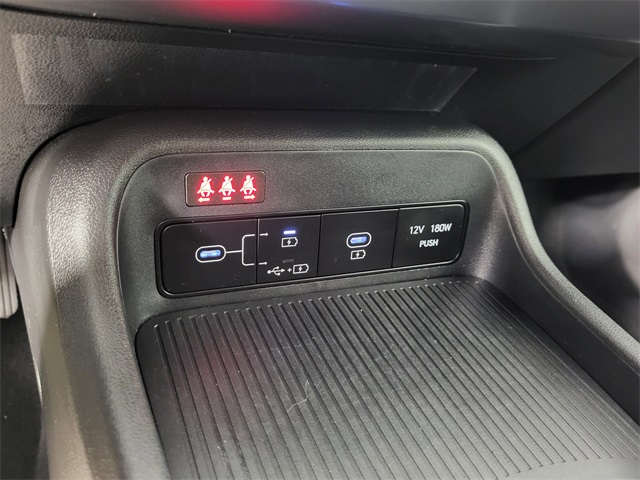 2024 Hyundai Kona SEL photo 23