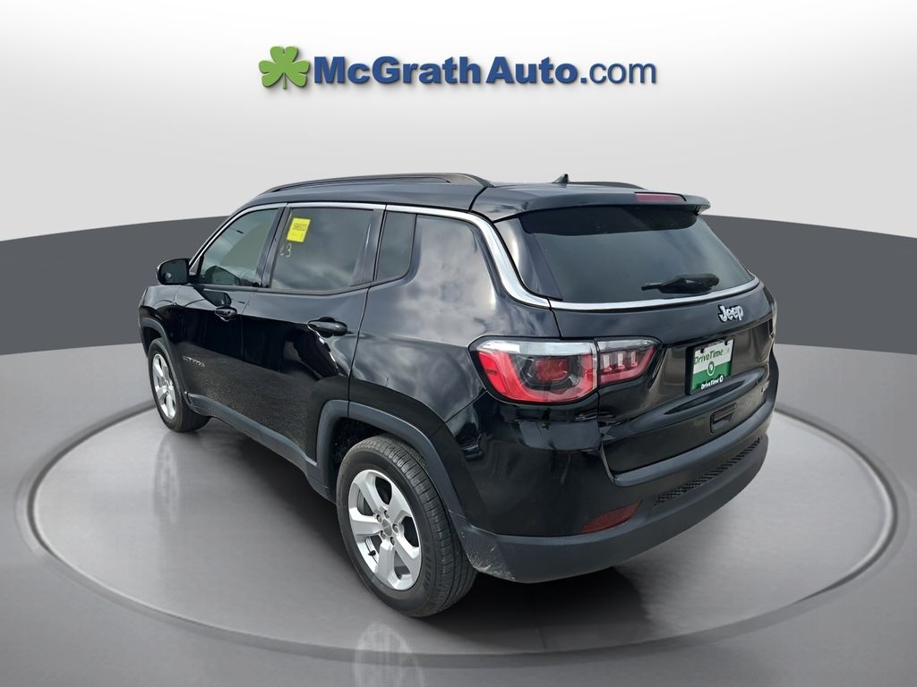 2018 Jeep Compass Latitude photo 3